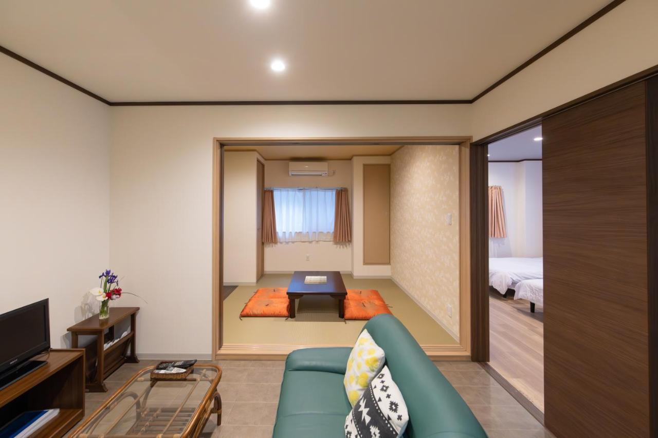マンションかわた Apartment Osaka Exterior photo